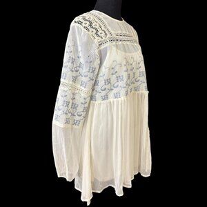 Indigo Thread Tunic Top Blouse Size L Cream Lace Gray Embroidery Boho Fairycore